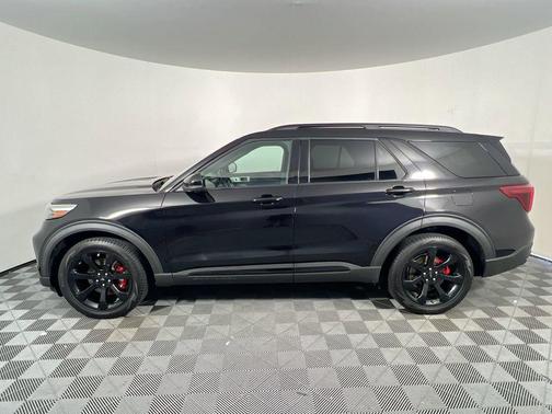 Agate Black Metallic 2022 Ford Explorer ST