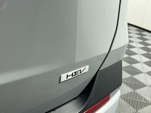Ceramic Silver 2026 Kia Carnival Hybrid EX