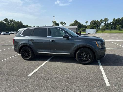 Gravity Gray 2020 Kia Telluride LX