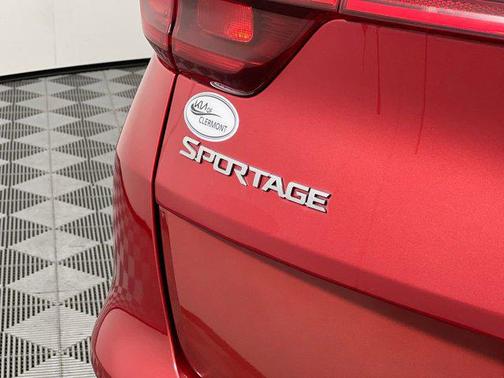 2022 Kia Sportage EX