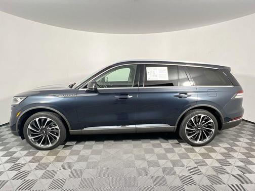 Flight Blue 2021 Lincoln Aviator Reserve AWD