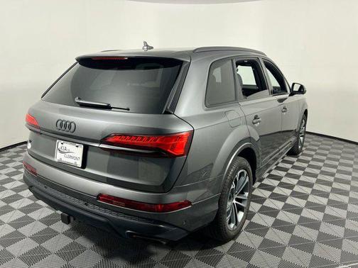2025 Audi Q7 45 Premium Plus