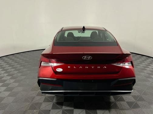 Ultimate Red 2024 Hyundai ELANTRA SEL