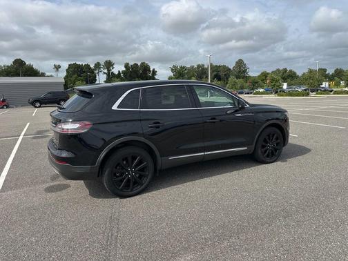 INFINITE BLACK 2021 Lincoln Nautilus Reserve