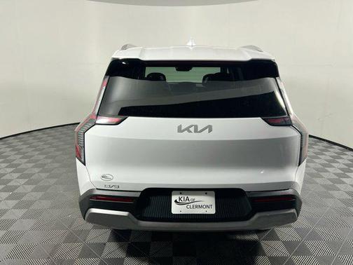 White Pearl 2026 Kia EV9 Wind