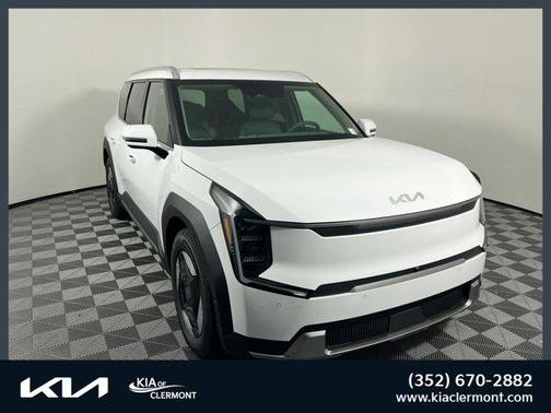 White Pearl 2026 Kia EV9 Wind