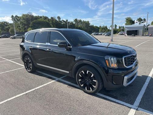 Ebony Black 2024 Kia Telluride SX