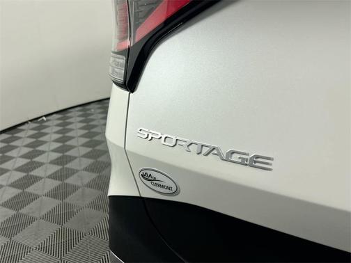 2025 Kia Sportage Hybrid EX