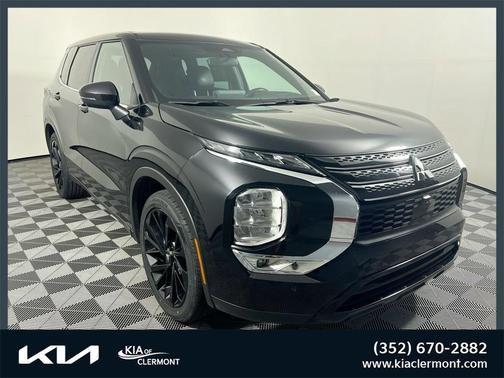2023 Mitsubishi Outlander SE Black Edition 2WD