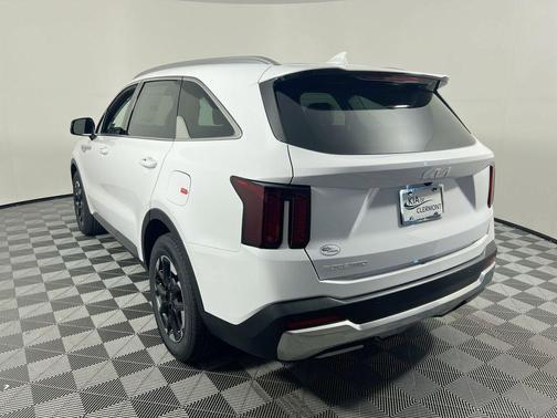 Glacial White Pearl 2026 Kia Sorento S