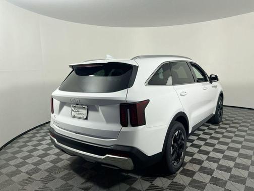 Glacial White Pearl 2026 Kia Sorento S