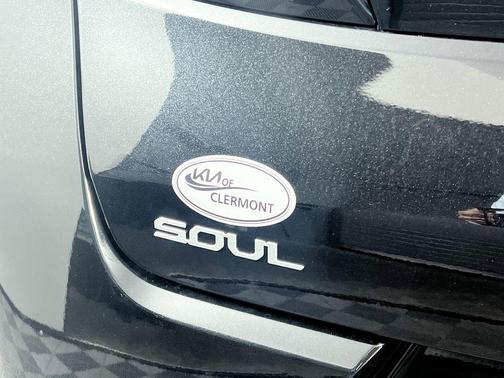 Fusion Black 2025 Kia Soul EX