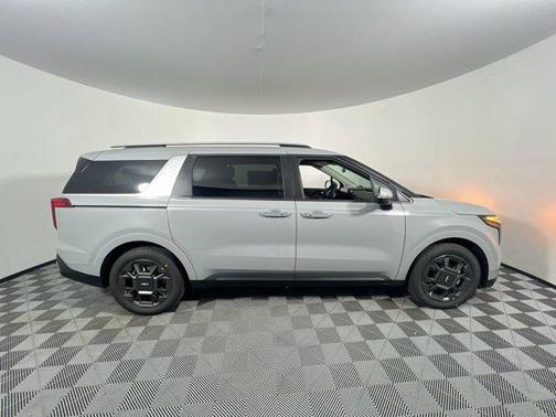 2025 Kia Carnival Hybrid EX