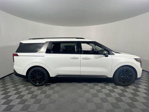 2025 Kia Carnival Hybrid SX