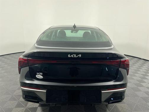 2026 Kia K5 EX
