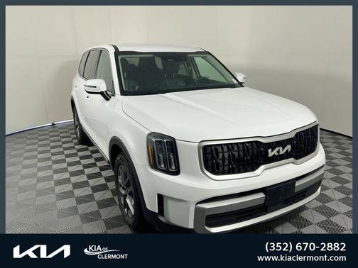 Glacial White Pearl 2023 Kia Telluride LX