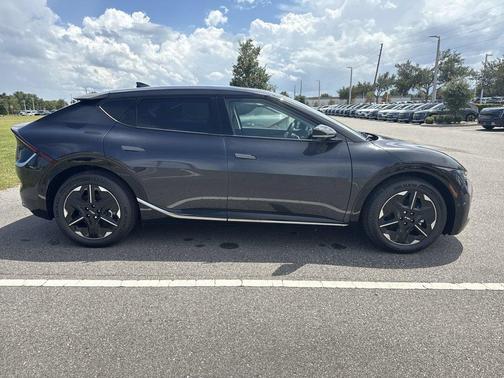 Panthera Metal Gray 2026 Kia EV6 Wind RWD