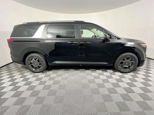 Aurora Black Pearl 2026 Kia Carnival Hybrid EX