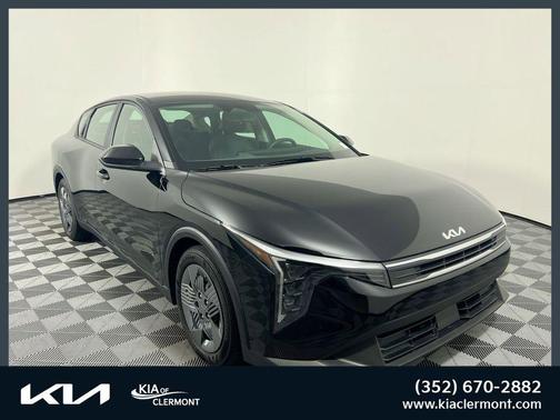 Aurora Black Pearl 2026 Kia K4 LX