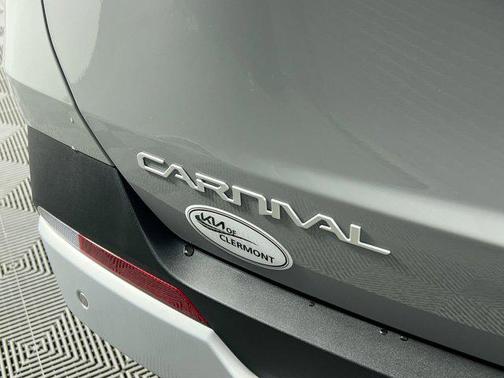 2025 Kia Carnival Hybrid EX