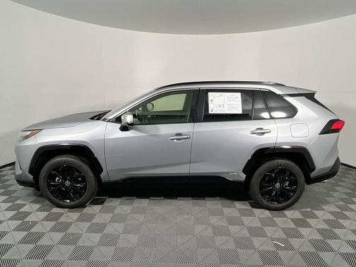 2023 Toyota RAV4 Hybrid SE