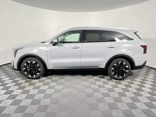 Wolf Gray 2026 Kia Sorento EX