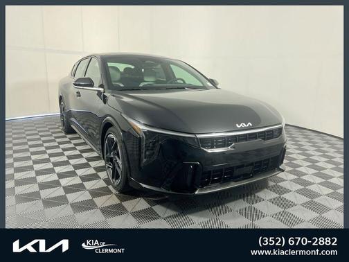Aurora Black Pearl 2026 Kia K4 GT-Line