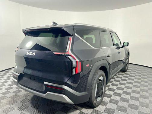 2026 Kia EV9 Wind