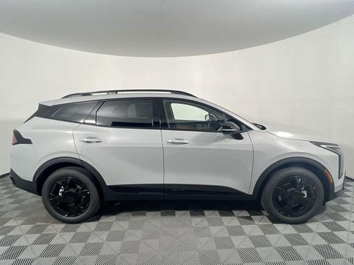 Wolf Gray 2026 Kia Sportage X-Line