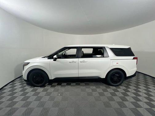 2026 Kia Carnival LX