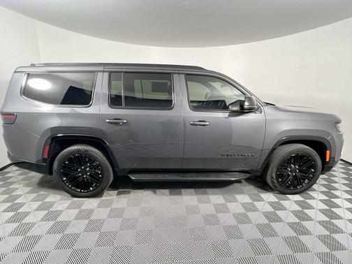 2024 Jeep Wagoneer Series II Carbide 4x2