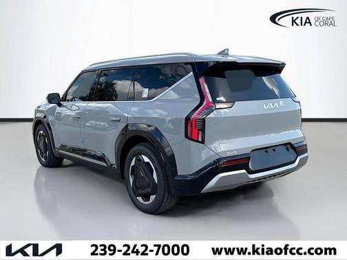 Wolf Gray 2026 Kia EV9 Land