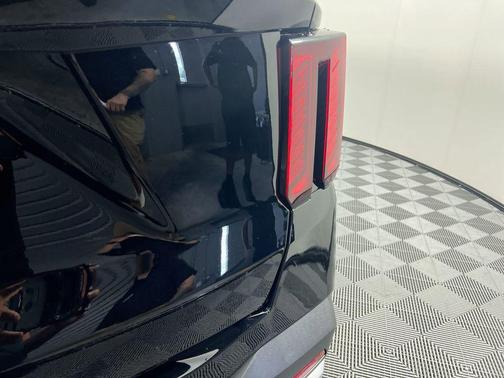 Ebony 2026 Kia Sorento LX