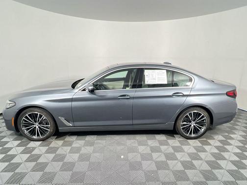 Bluestone Metallic 2021 BMW 540 540i