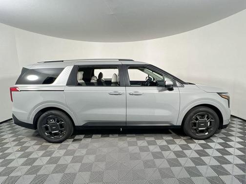 Ceramic Silver 2026 Kia Carnival Hybrid EX