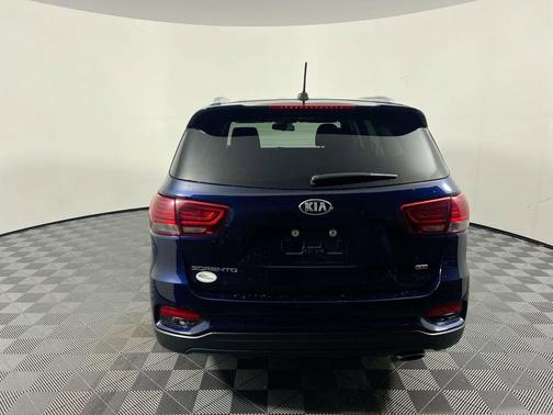 Imperial Blue 2020 Kia Sorento LX