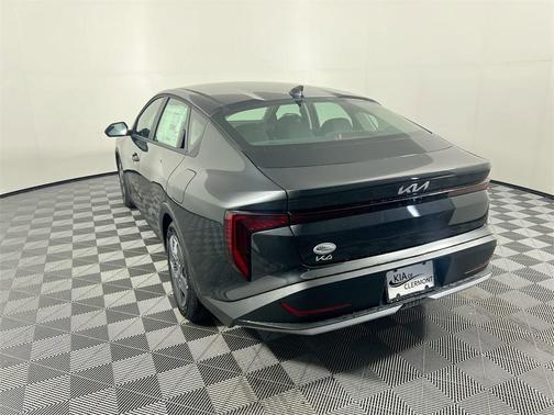 2025 Kia K4 LX