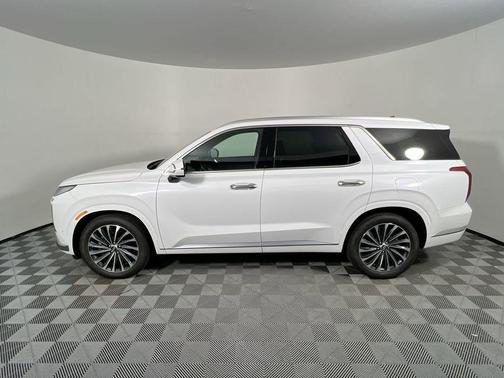 Hyper White 2025 Hyundai PALISADE Calligraphy