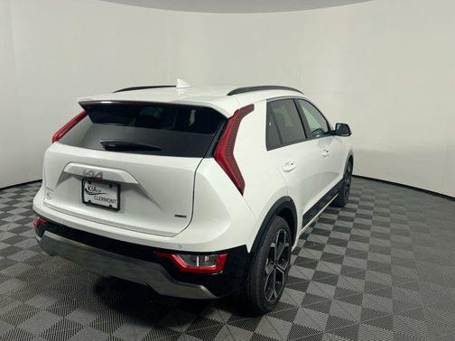 2025 Kia Niro Touring