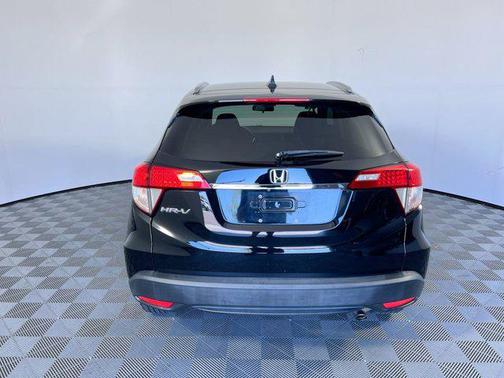 Crystal Black Pearl 2022 Honda HR-V EX