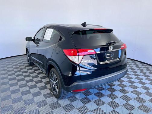 Crystal Black Pearl 2022 Honda HR-V EX