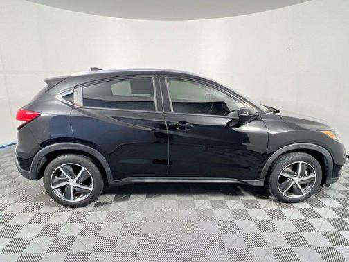Crystal Black Pearl 2022 Honda HR-V EX