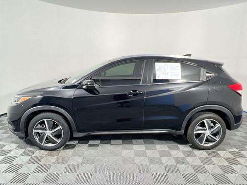 Crystal Black Pearl 2022 Honda HR-V EX