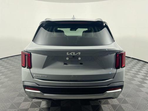 Wolf Gray 2026 Kia Sorento SX