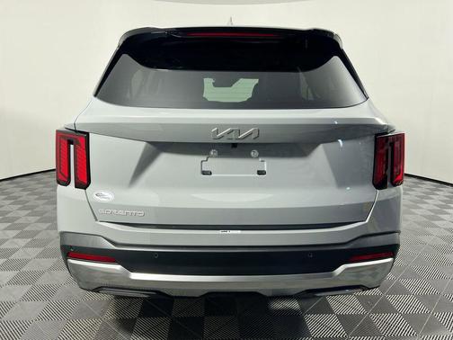 Wolf Gray 2024 Kia Sorento SX