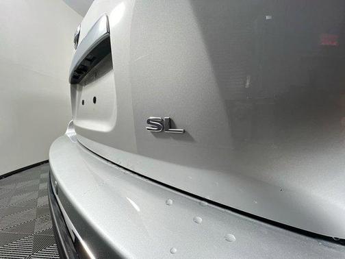 2017 Nissan Pathfinder SL