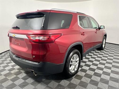 2018 Chevrolet Traverse LT Cloth