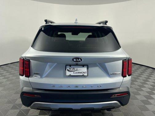 Sparkling Silver 2021 Kia Sorento SX