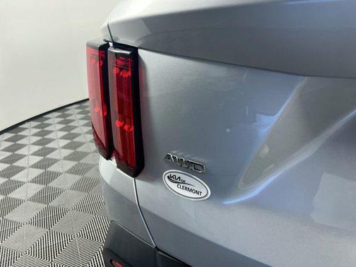 Sparkling Silver 2021 Kia Sorento SX