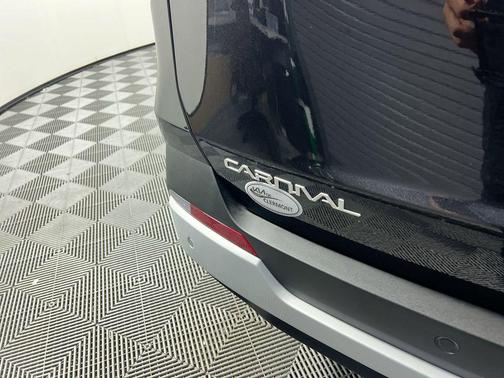 2026 Kia Carnival LX